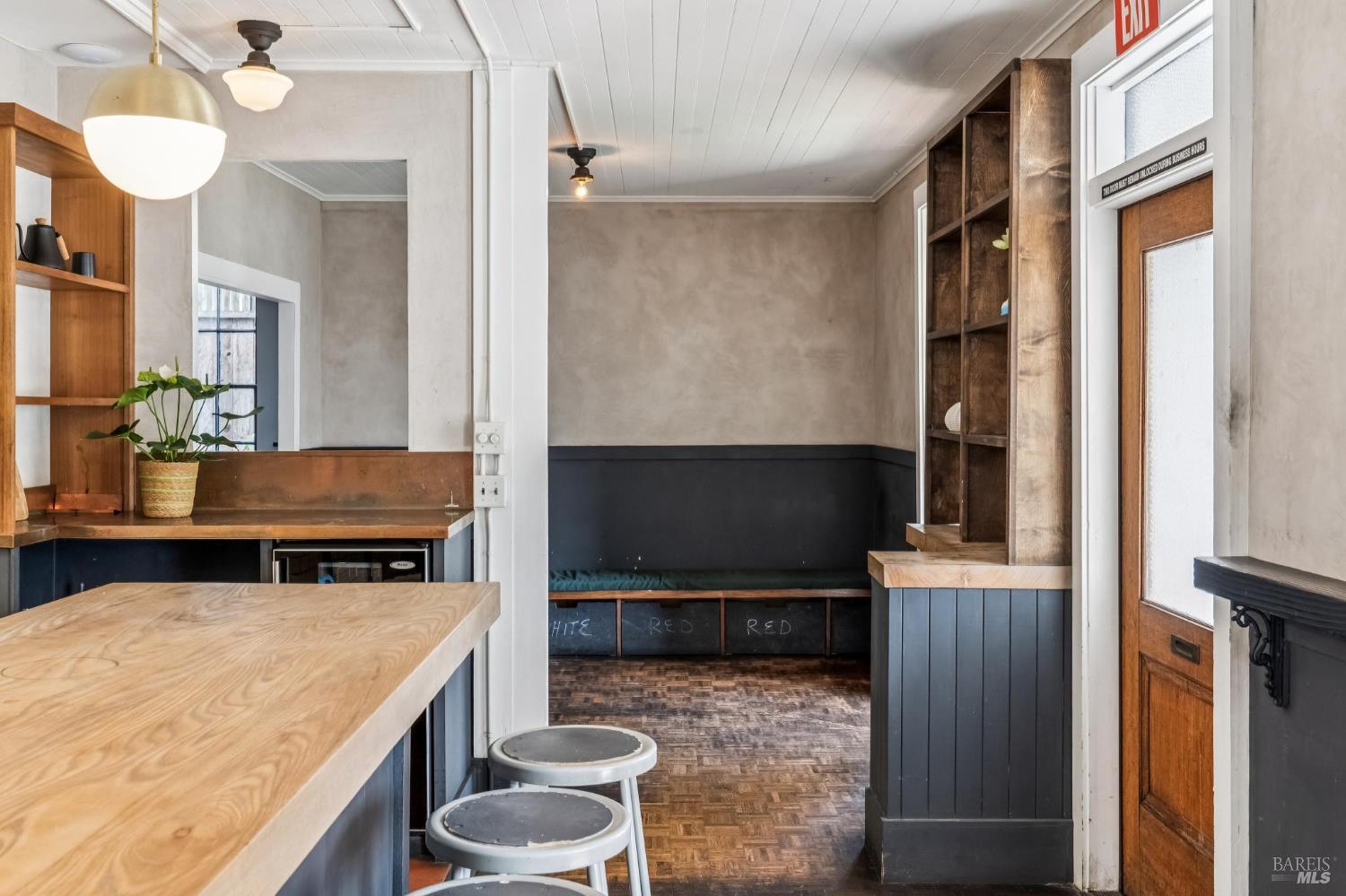 Detail Gallery Image 12 of 47 For 11 Wharf Rd, Bolinas,  CA 94924 - 2 Beds | 2/1 Baths