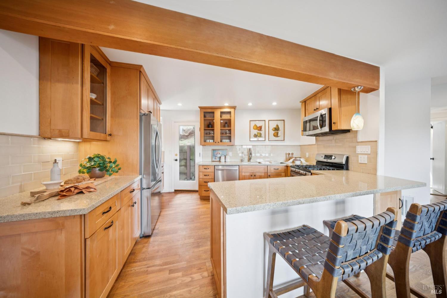 Detail Gallery Image 14 of 50 For 148 California Ave, Mill Valley,  CA 94941 - 3 Beds | 2 Baths