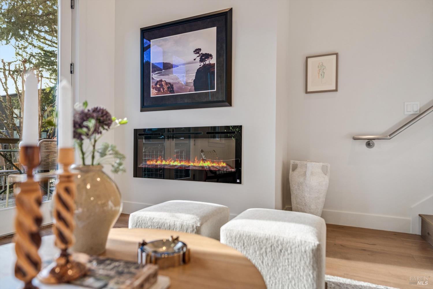 Detail Gallery Image 14 of 36 For 532 Grove St, Healdsburg,  CA 95448 - 2 Beds | 1/1 Baths