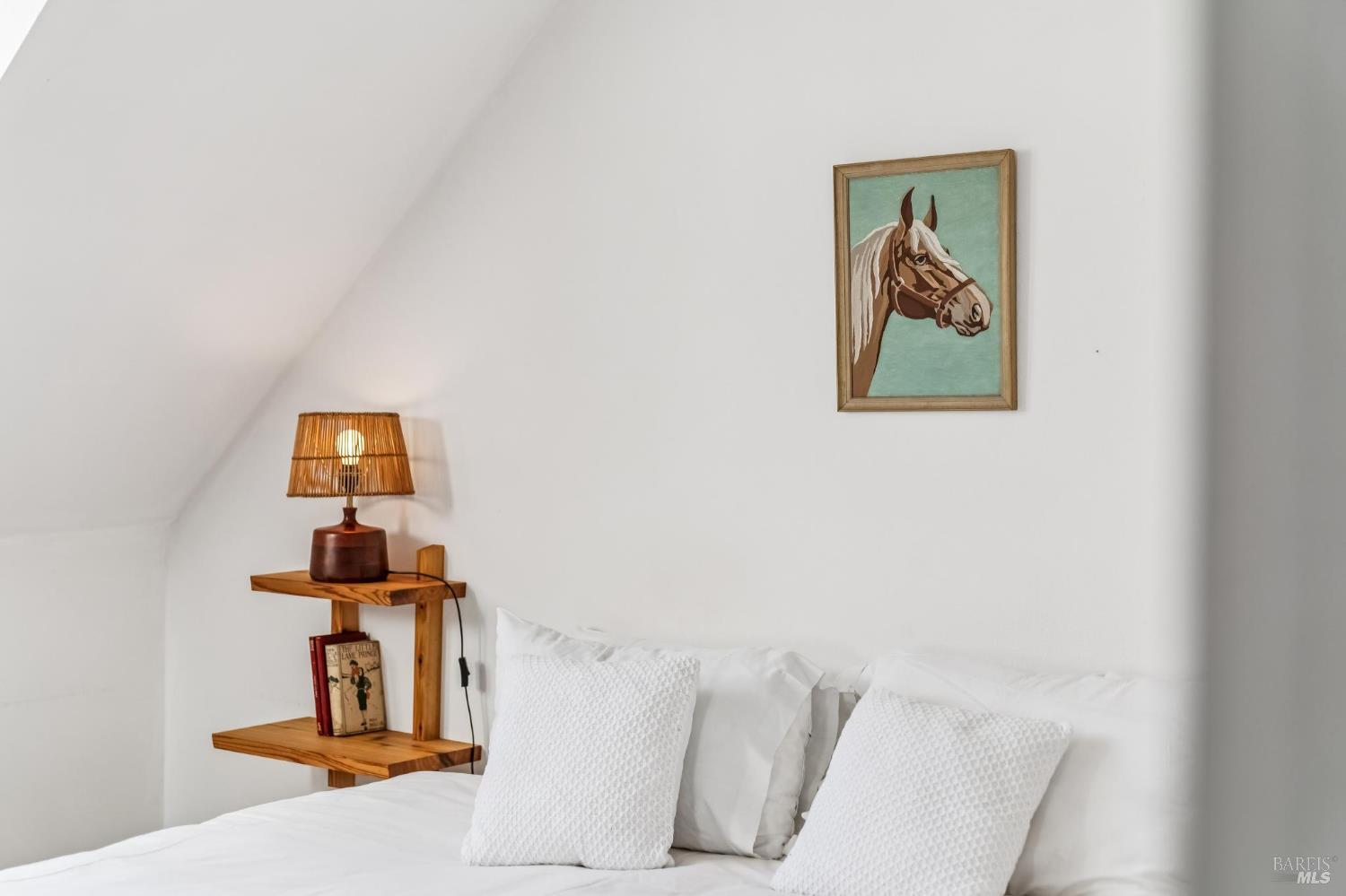 Detail Gallery Image 31 of 47 For 11 Wharf Rd, Bolinas,  CA 94924 - 2 Beds | 2/1 Baths