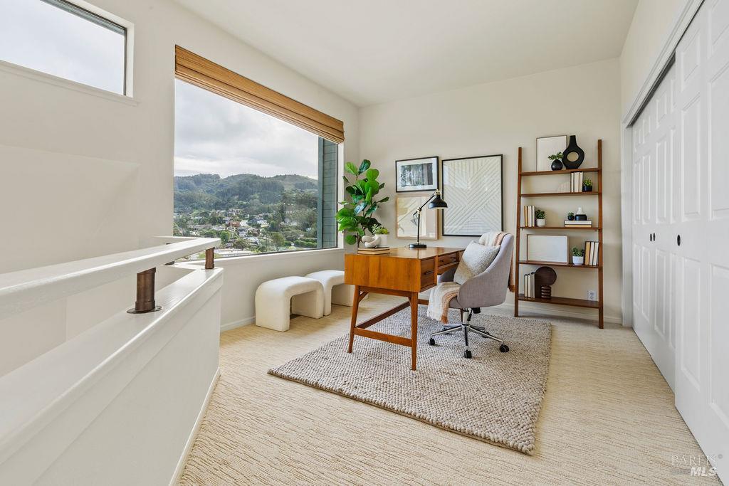 Detail Gallery Image 21 of 48 For 91 Stanford Way, Sausalito,  CA 94965 - 2 Beds | 2/1 Baths