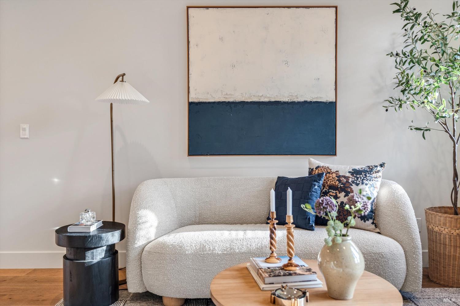 Detail Gallery Image 15 of 36 For 532 Grove St, Healdsburg,  CA 95448 - 2 Beds | 1/1 Baths