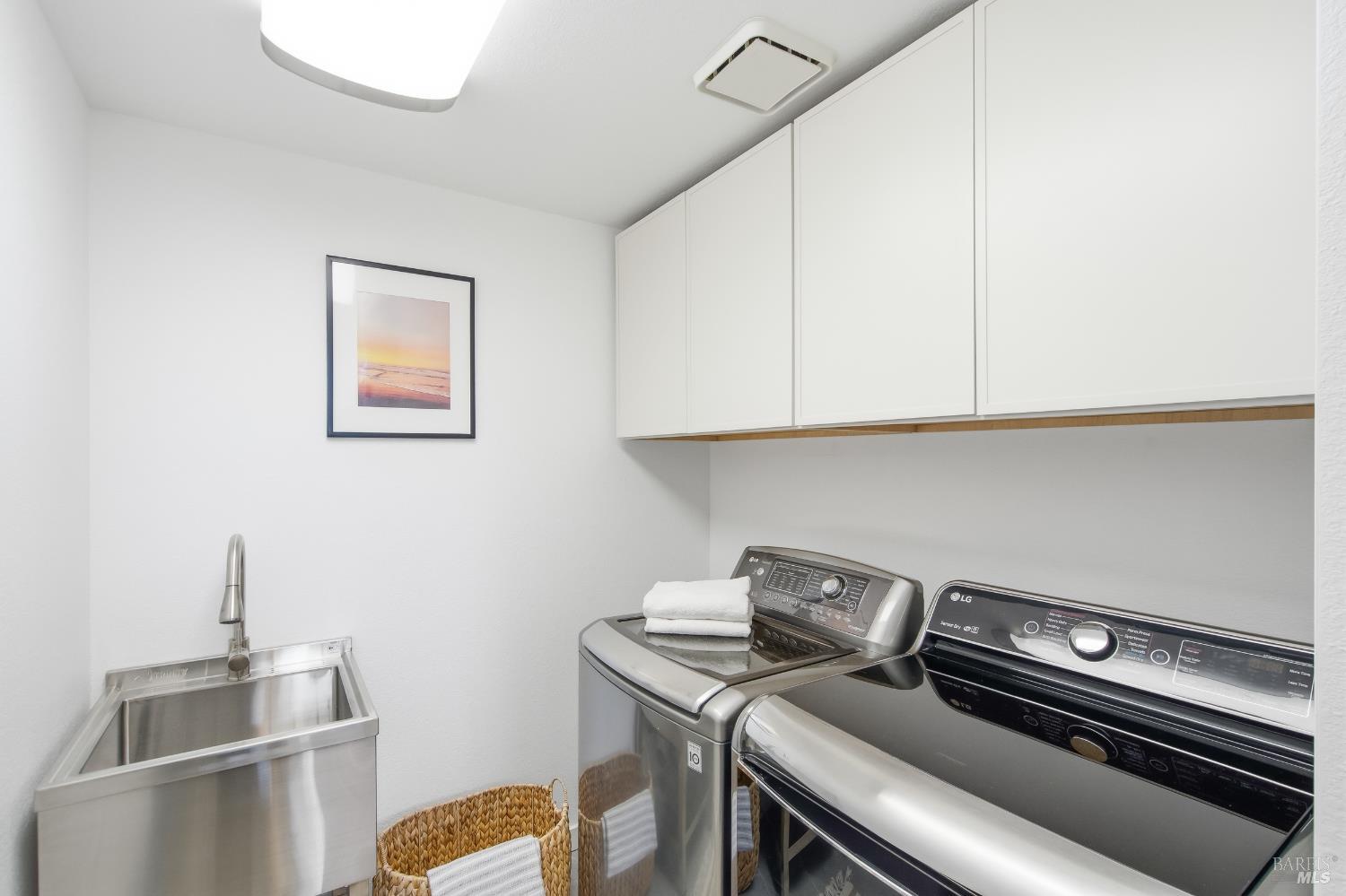 Detail Gallery Image 24 of 51 For 291 Greene St, Mill Valley,  CA 94941 - 3 Beds | 2/1 Baths