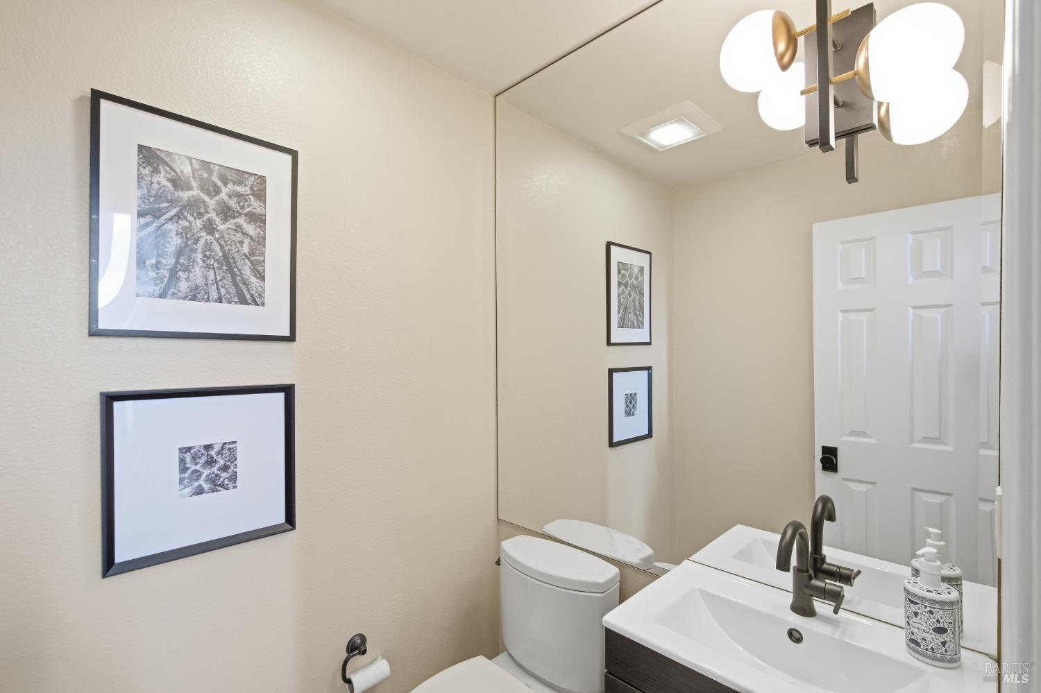 Detail Gallery Image 23 of 51 For 291 Greene St, Mill Valley,  CA 94941 - 3 Beds | 2/1 Baths