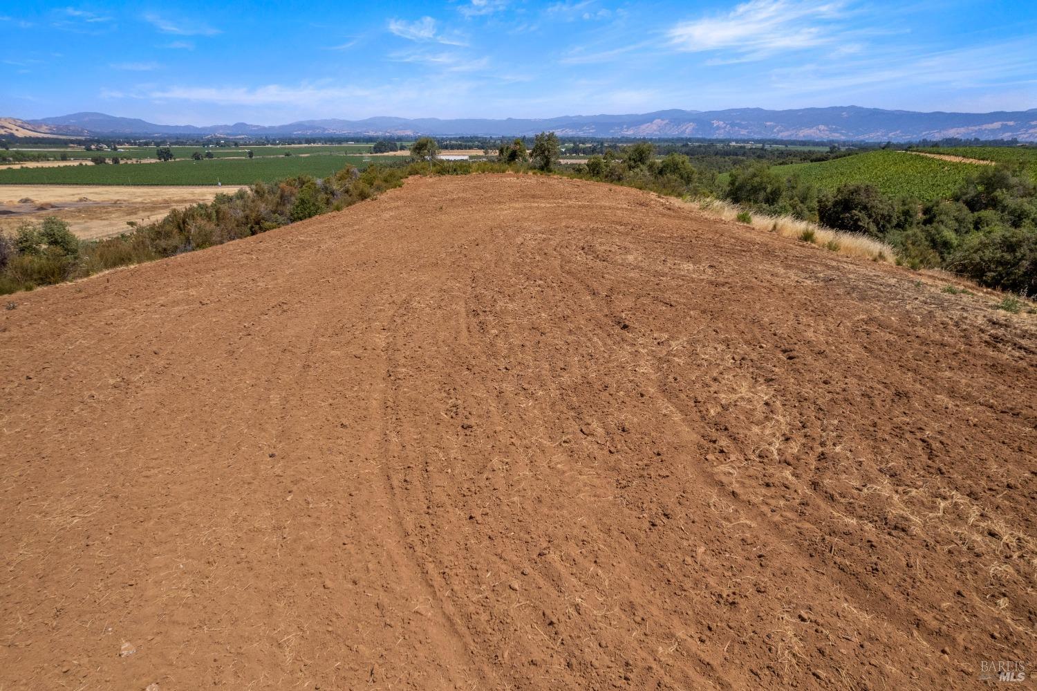 Detail Gallery Image 35 of 54 For 1579 Leslie Ln, Kelseyville,  CA 95451 - 3 Beds | 3 Baths
