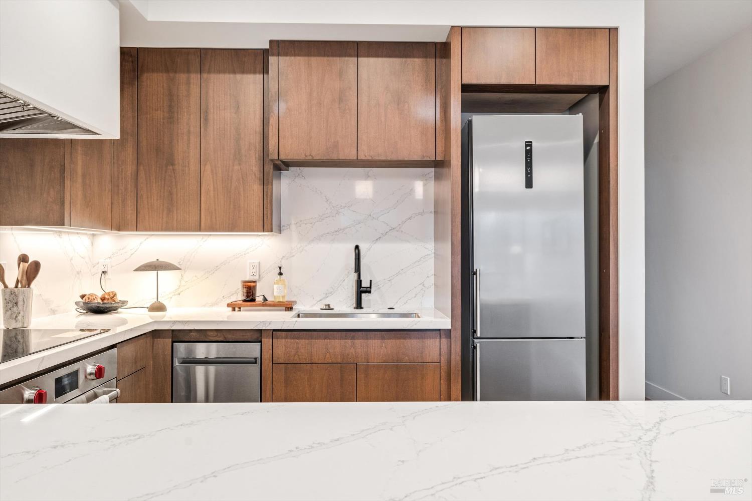 Detail Gallery Image 8 of 36 For 532 Grove St, Healdsburg,  CA 95448 - 2 Beds | 1/1 Baths