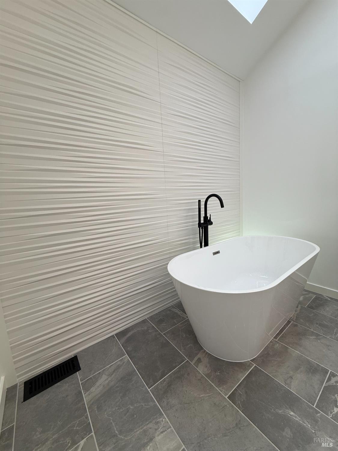 Detail Gallery Image 42 of 51 For 291 Greene St, Mill Valley,  CA 94941 - 3 Beds | 2/1 Baths