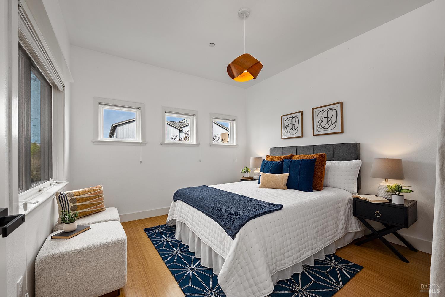 Detail Gallery Image 25 of 56 For 105 G St, Petaluma,  CA 94952 - 3 Beds | 3 Baths