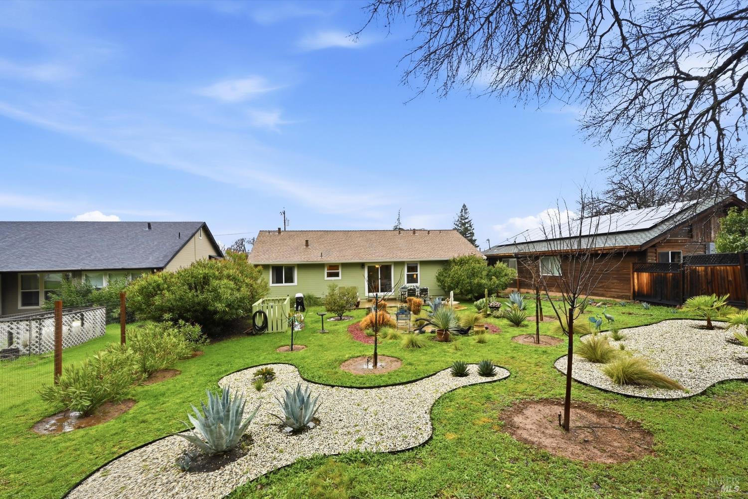 Detail Gallery Image 22 of 27 For 19072 Hidden Valley Rd, Hidden Valley Lake,  CA 95467 - 3 Beds | 2 Baths