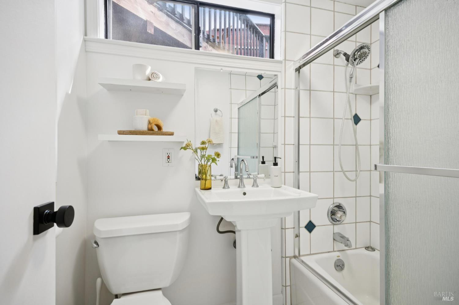 Detail Gallery Image 24 of 50 For 148 California Ave, Mill Valley,  CA 94941 - 3 Beds | 2 Baths