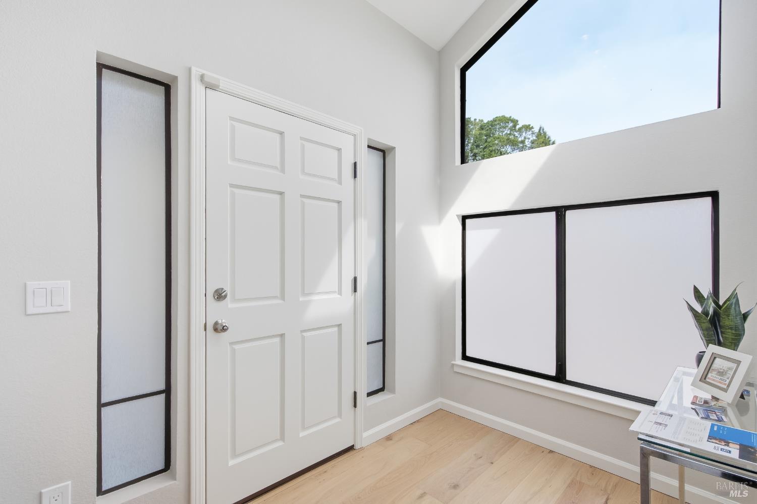 Detail Gallery Image 4 of 51 For 291 Greene St, Mill Valley,  CA 94941 - 3 Beds | 2/1 Baths