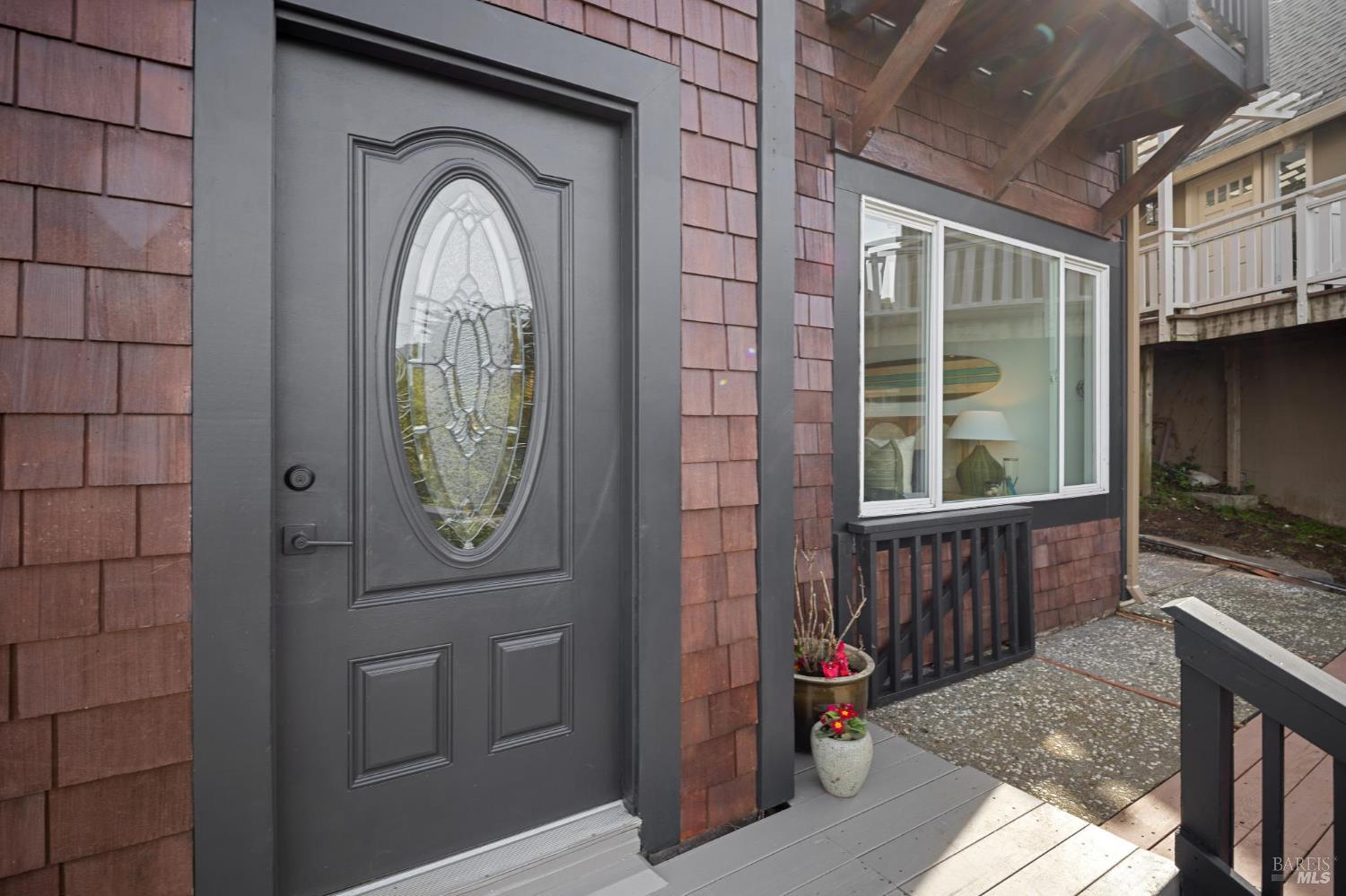 Detail Gallery Image 3 of 50 For 148 California Ave, Mill Valley,  CA 94941 - 3 Beds | 2 Baths