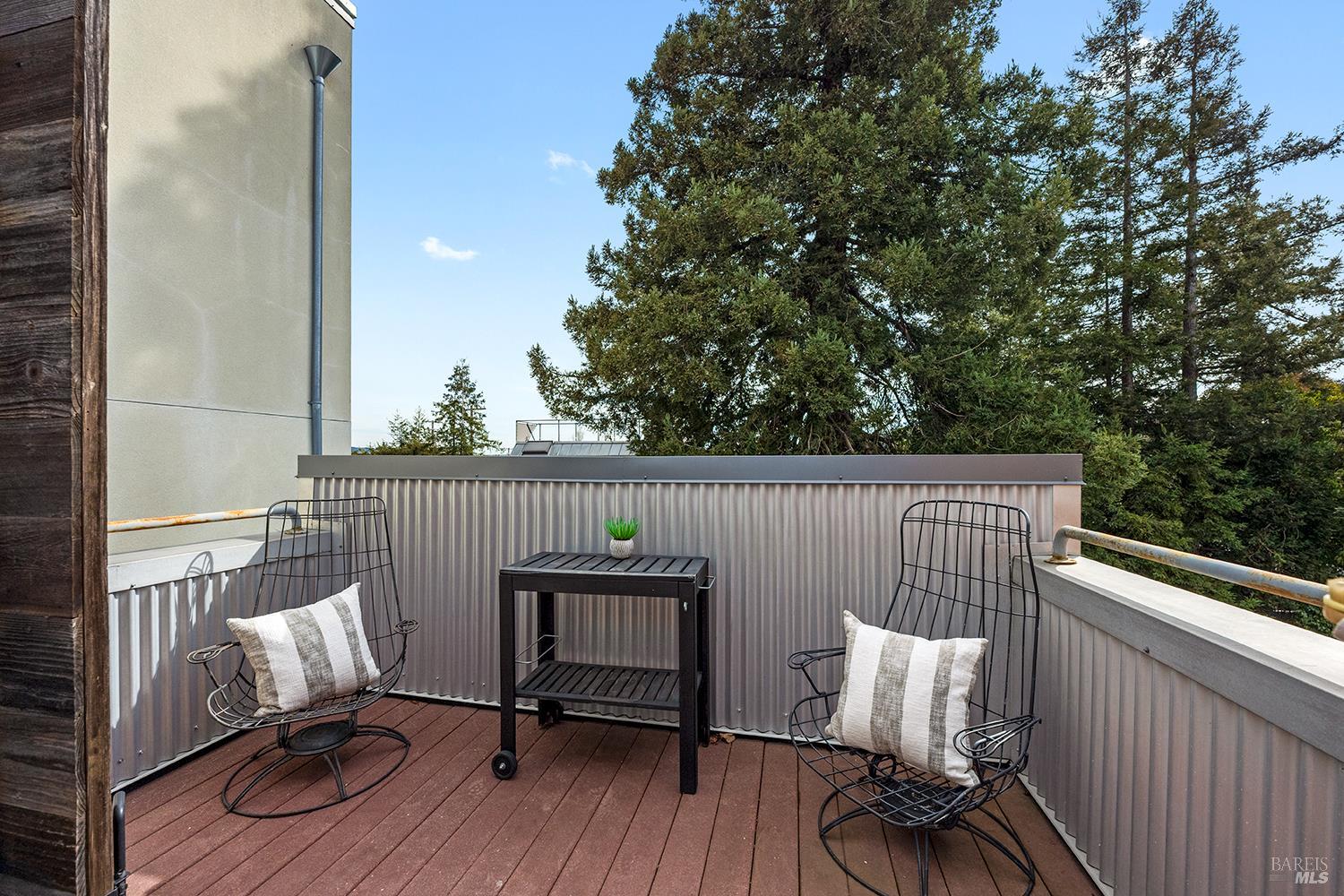 Detail Gallery Image 47 of 56 For 105 G St, Petaluma,  CA 94952 - 3 Beds | 3 Baths