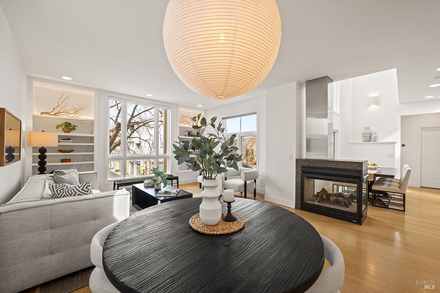 Detail Gallery Image 16 of 56 For 105 G St, Petaluma,  CA 94952 - 3 Beds | 3 Baths