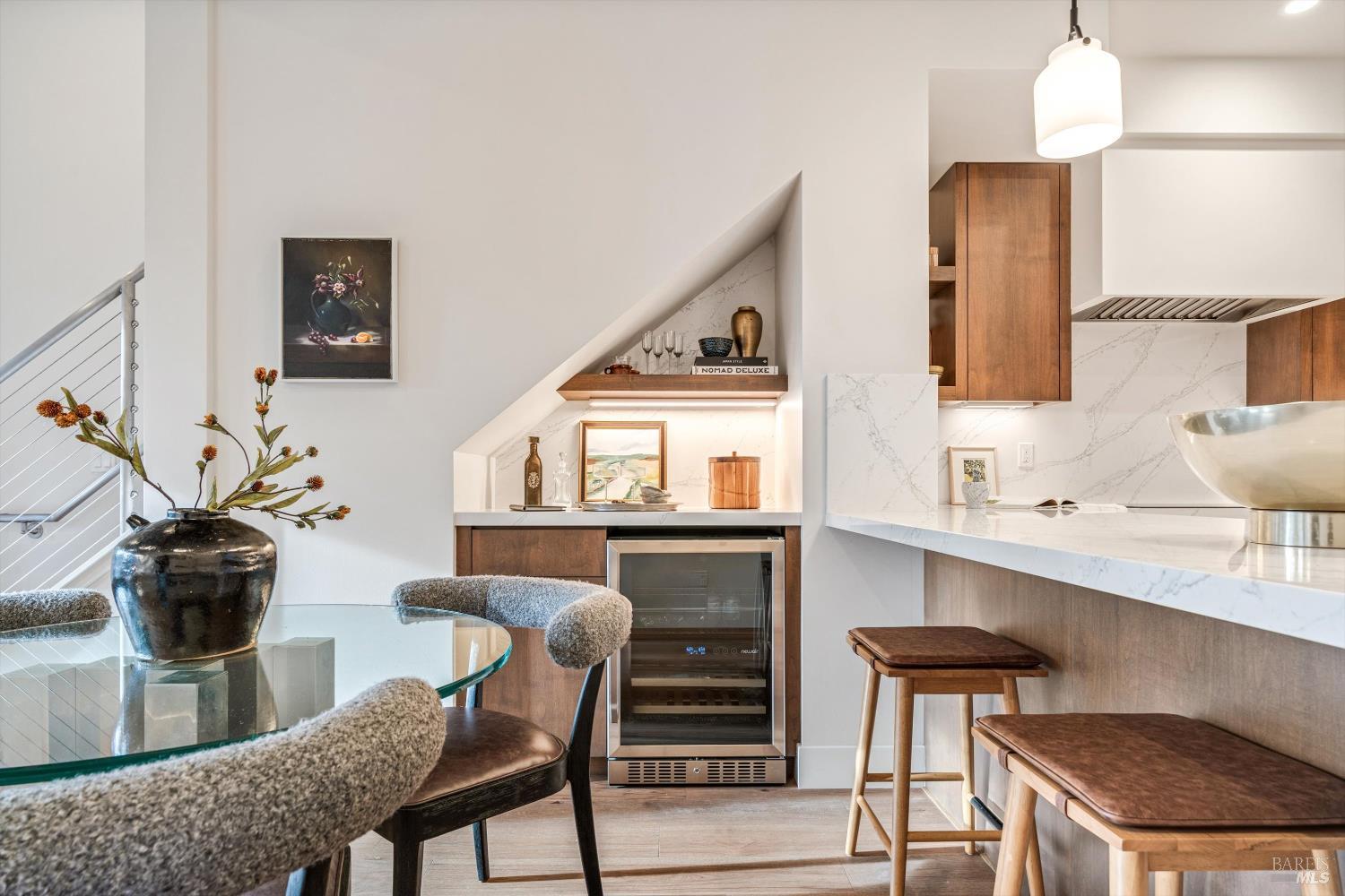 Detail Gallery Image 9 of 36 For 532 Grove St, Healdsburg,  CA 95448 - 2 Beds | 1/1 Baths