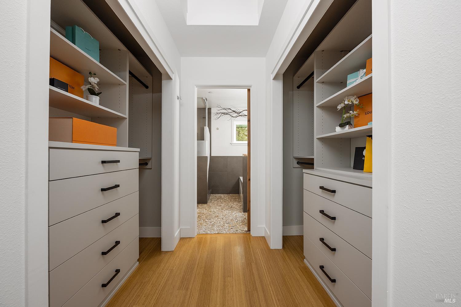 Detail Gallery Image 39 of 56 For 105 G St, Petaluma,  CA 94952 - 3 Beds | 3 Baths