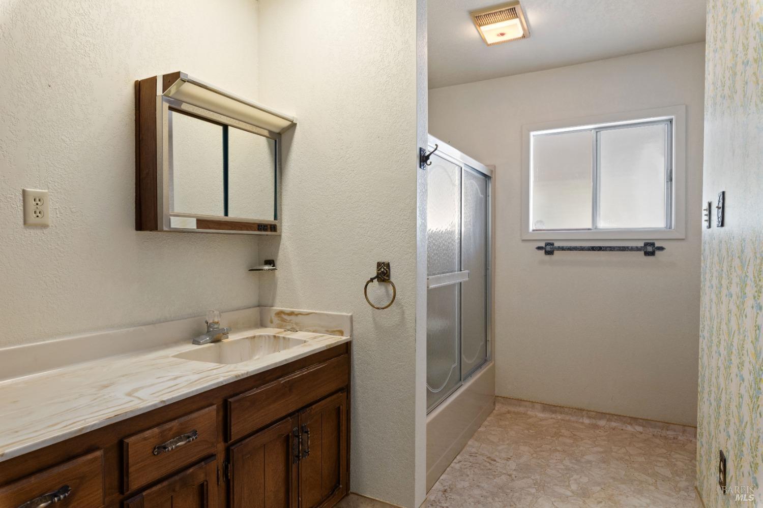 Detail Gallery Image 21 of 54 For 1579 Leslie Ln, Kelseyville,  CA 95451 - 3 Beds | 3 Baths