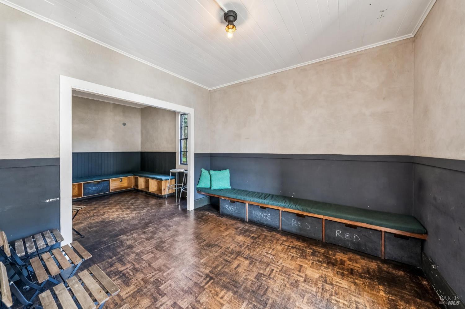 Detail Gallery Image 20 of 47 For 11 Wharf Rd, Bolinas,  CA 94924 - 2 Beds | 2/1 Baths