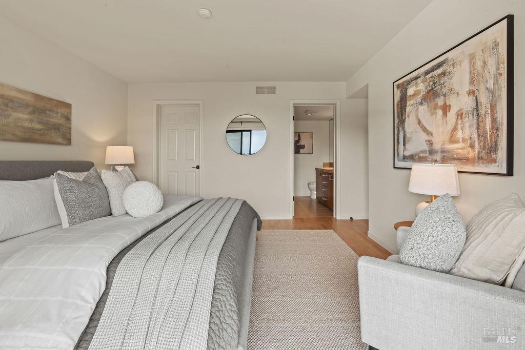 Detail Gallery Image 31 of 48 For 91 Stanford Way, Sausalito,  CA 94965 - 2 Beds | 2/1 Baths