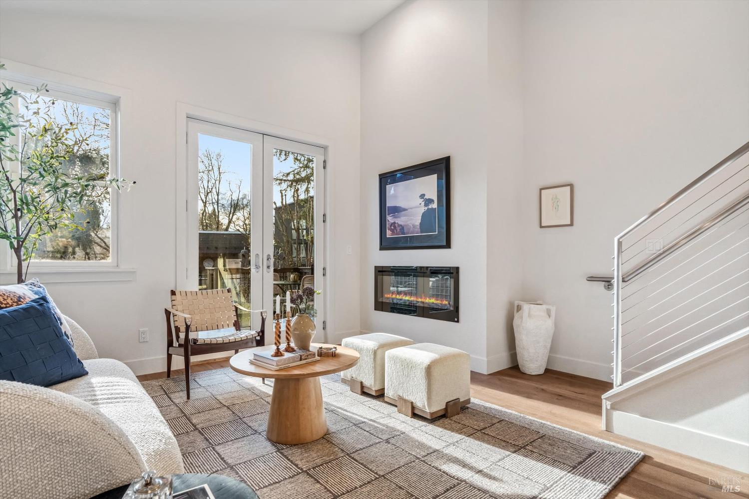 Detail Gallery Image 16 of 36 For 532 Grove St, Healdsburg,  CA 95448 - 2 Beds | 1/1 Baths