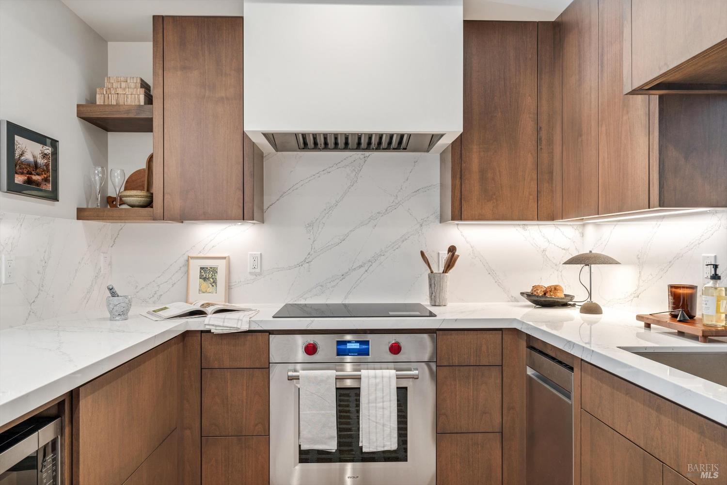 Detail Gallery Image 6 of 36 For 532 Grove St, Healdsburg,  CA 95448 - 2 Beds | 1/1 Baths