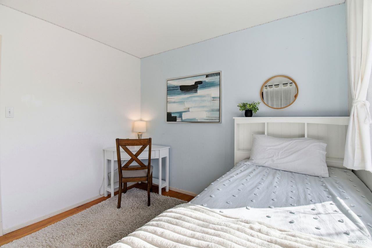 Detail Gallery Image 20 of 37 For 2323 Olympia Dr, Santa Rosa,  CA 95405 - 4 Beds | 2 Baths