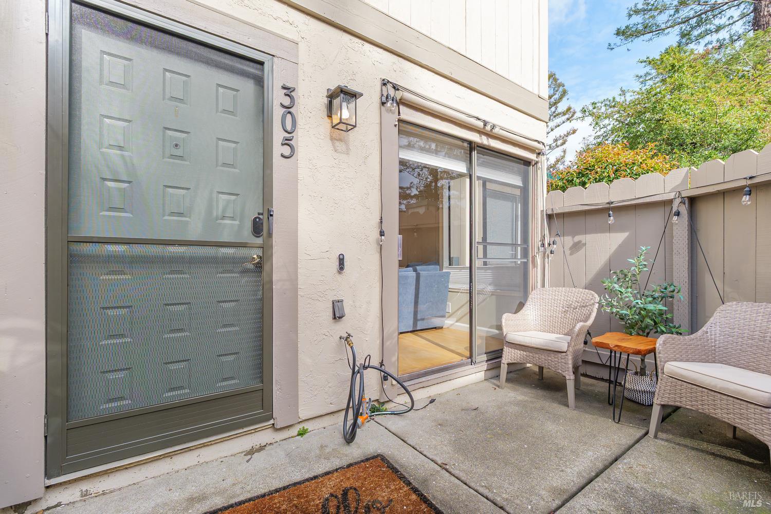 Detail Gallery Image 25 of 30 For 305 Silvio Ln, Novato,  CA 94947 - 2 Beds | 1 Baths