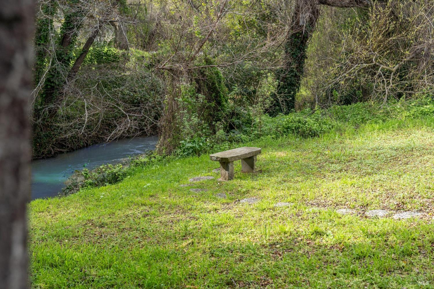 Detail Gallery Image 26 of 28 For 24 Roundtree Blvd, San Rafael,  CA 94903 - 2 Beds | 1/1 Baths