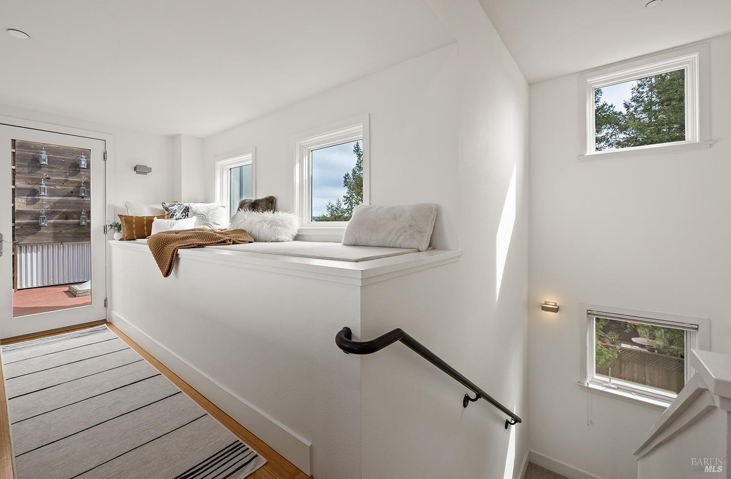 Detail Gallery Image 44 of 56 For 105 G St, Petaluma,  CA 94952 - 3 Beds | 3 Baths