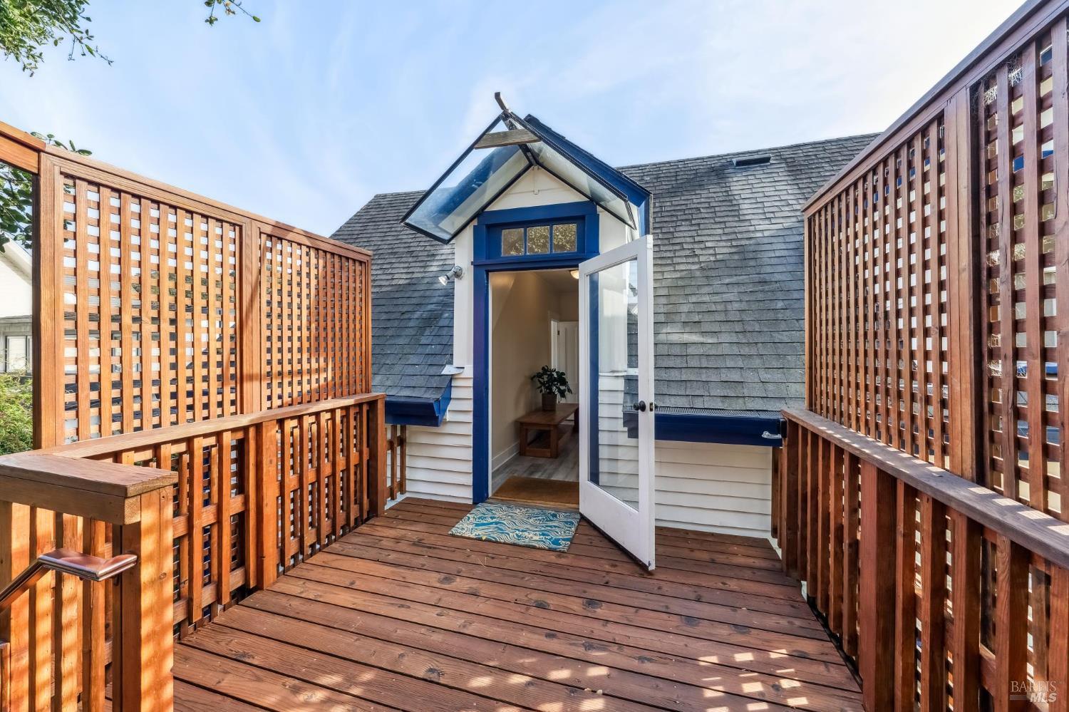 Detail Gallery Image 26 of 47 For 11 Wharf Rd, Bolinas,  CA 94924 - 2 Beds | 2/1 Baths
