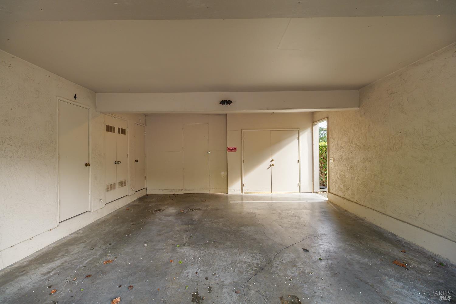 Detail Gallery Image 21 of 30 For 305 Silvio Ln, Novato,  CA 94947 - 2 Beds | 1 Baths