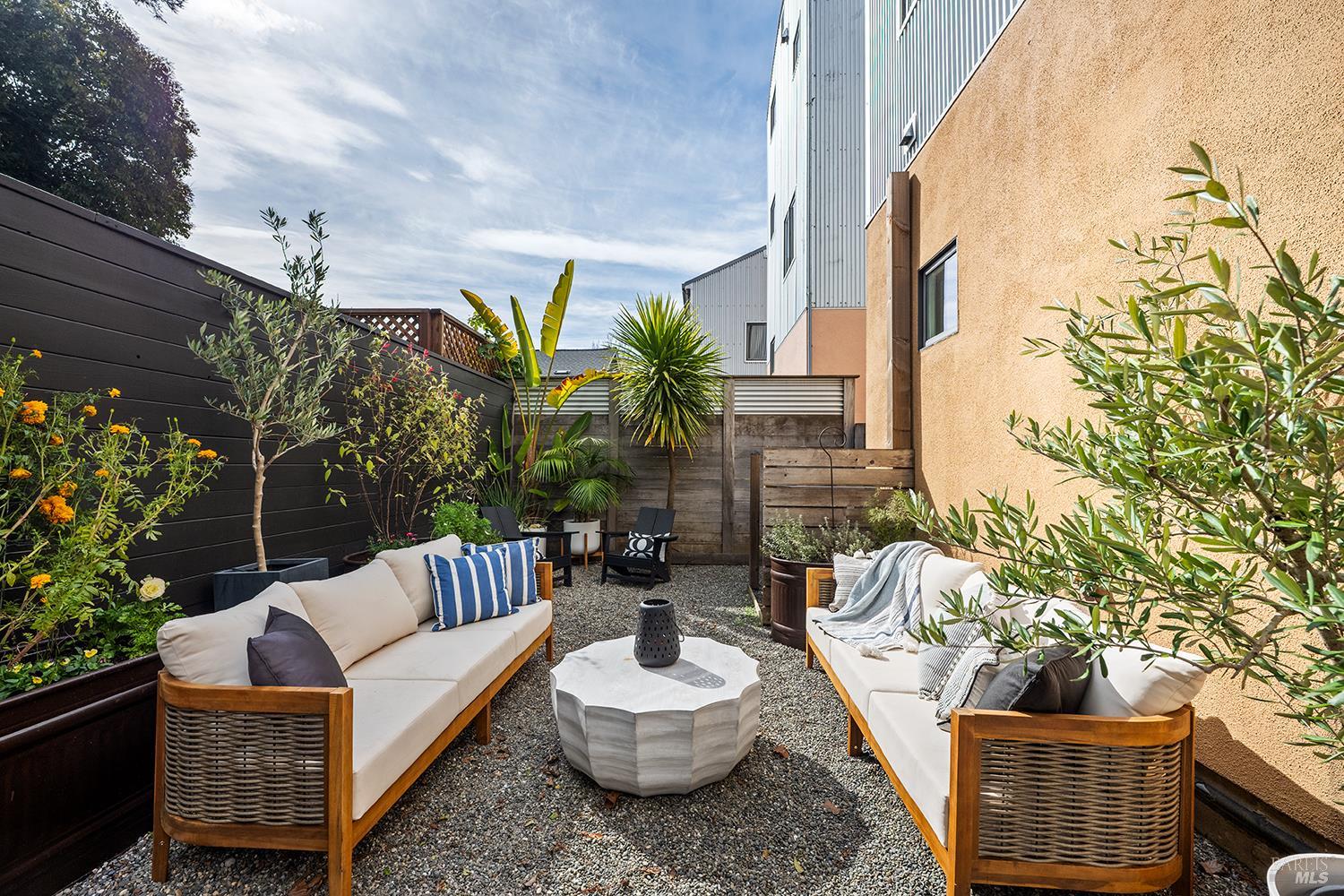 Detail Gallery Image 55 of 56 For 105 G St, Petaluma,  CA 94952 - 3 Beds | 3 Baths