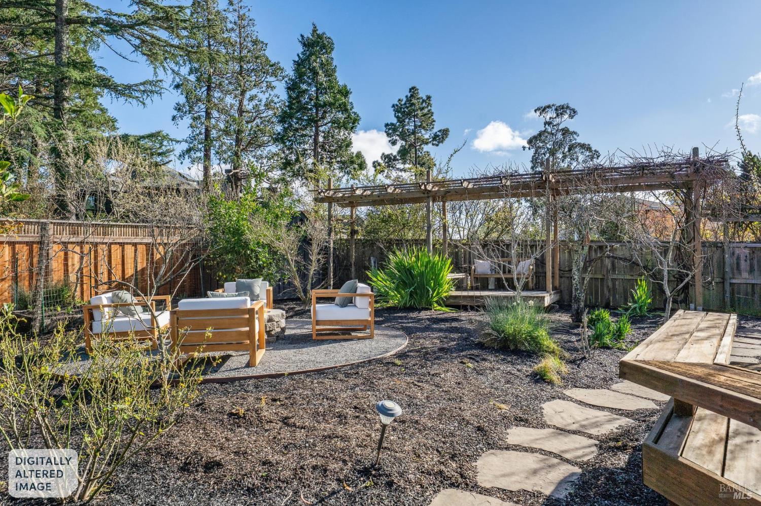 Detail Gallery Image 29 of 50 For 484 Summit Ave, Mill Valley,  CA 94941 - 5 Beds | 3/1 Baths