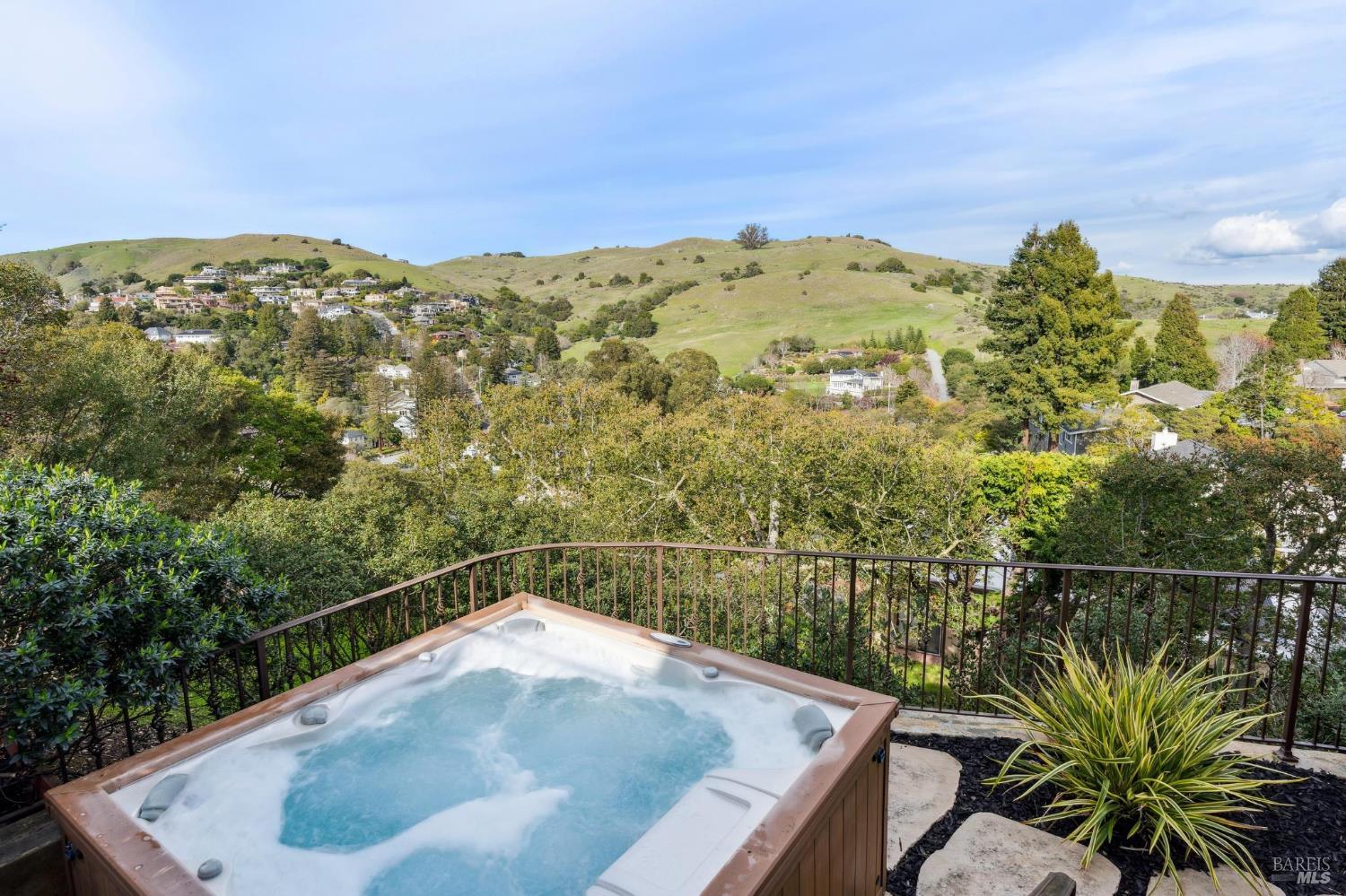 Detail Gallery Image 68 of 74 For 23 Cecilia Ct, Tiburon,  CA 94920 - 5 Beds | 4 Baths