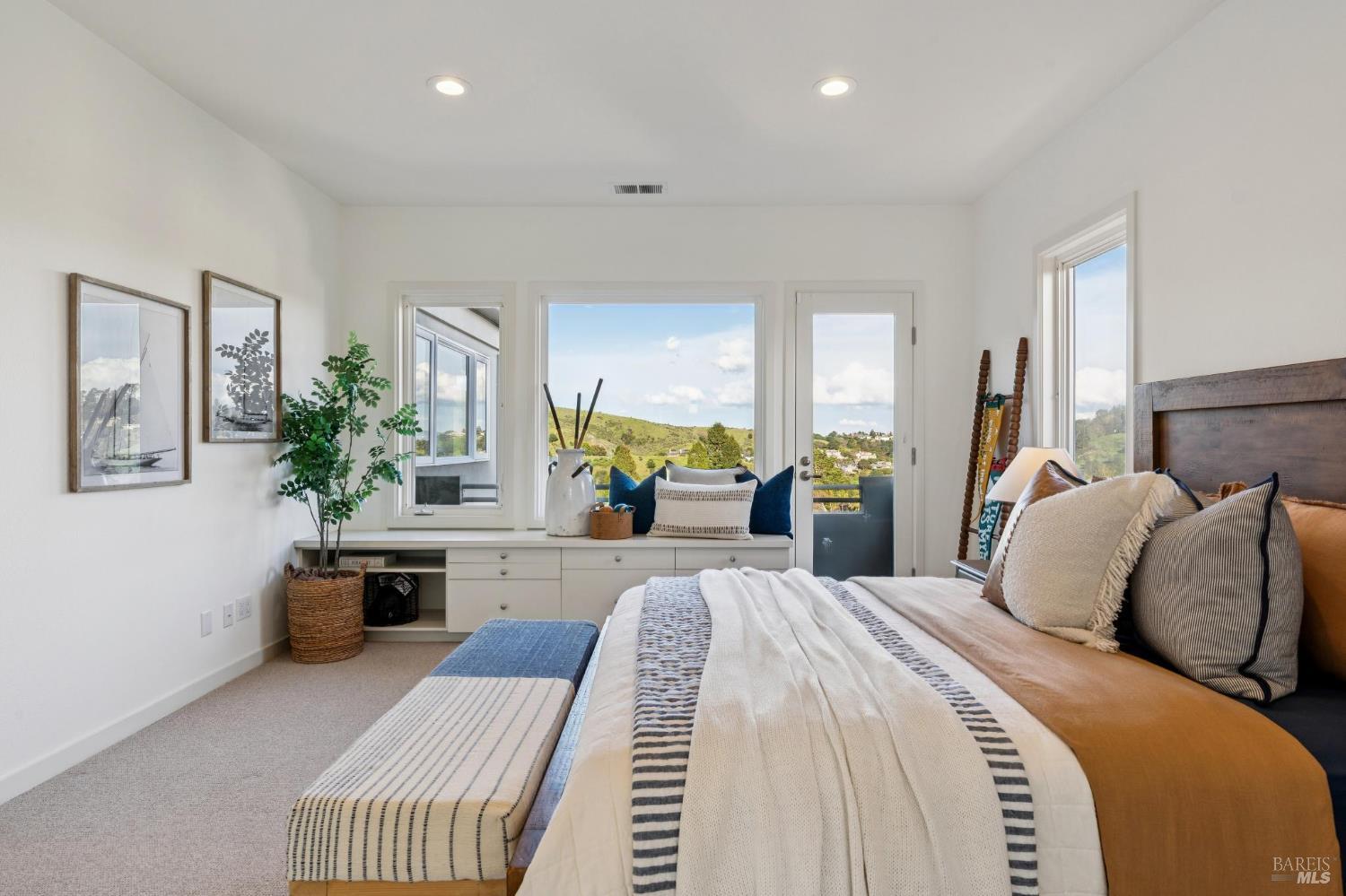 Detail Gallery Image 55 of 74 For 23 Cecilia Ct, Tiburon,  CA 94920 - 5 Beds | 4 Baths