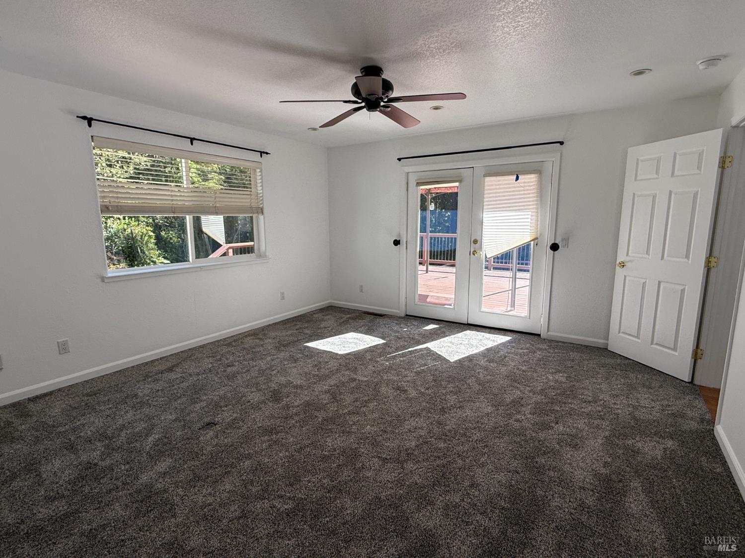 Detail Gallery Image 9 of 21 For 18920 Timberpointe Dr, Fort Bragg,  CA 95437 - 2 Beds | 2/1 Baths