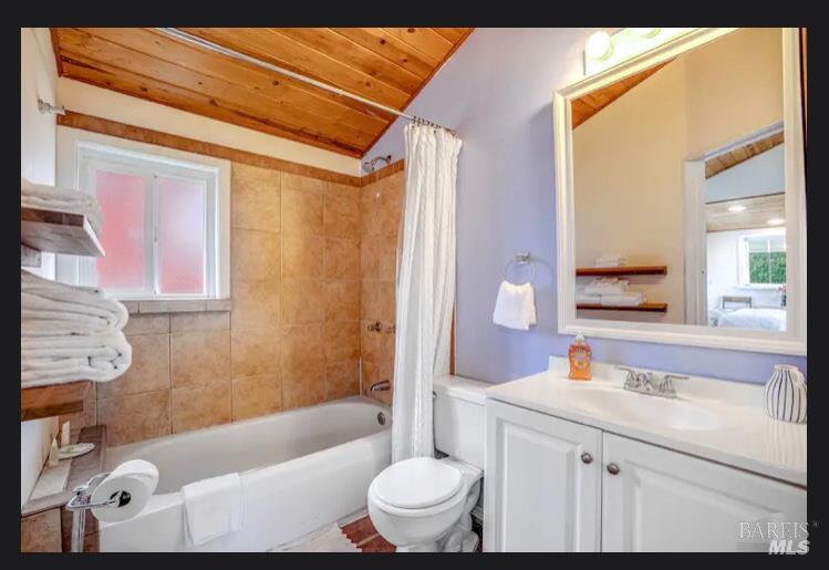 Detail Gallery Image 12 of 31 For 15301 Caspar Rd, Caspar,  CA 95420 - 3 Beds | 2 Baths