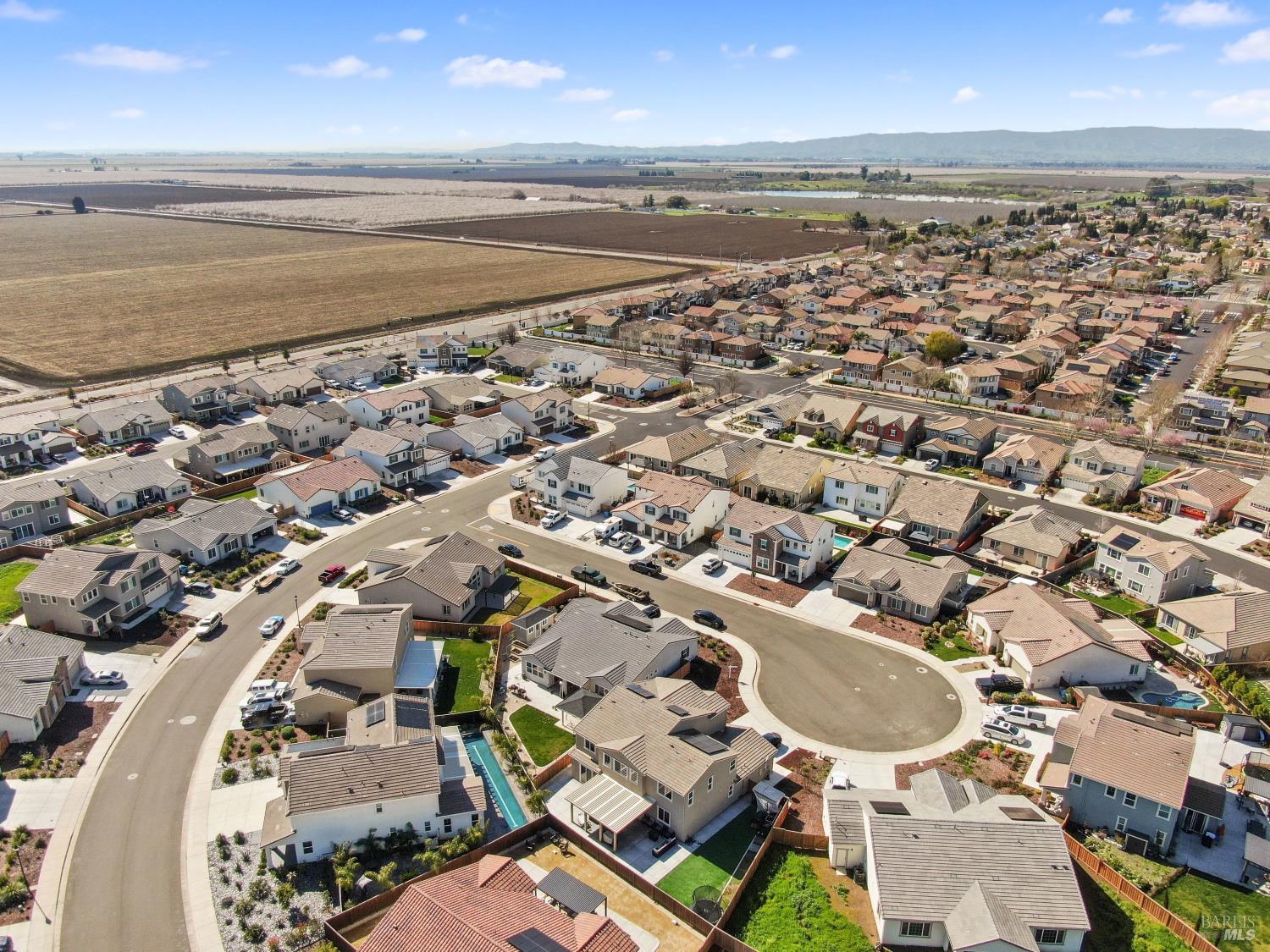 Detail Gallery Image 17 of 65 For 1245 Pacific Pl, Dixon,  CA 95620 - 5 Beds | 4 Baths