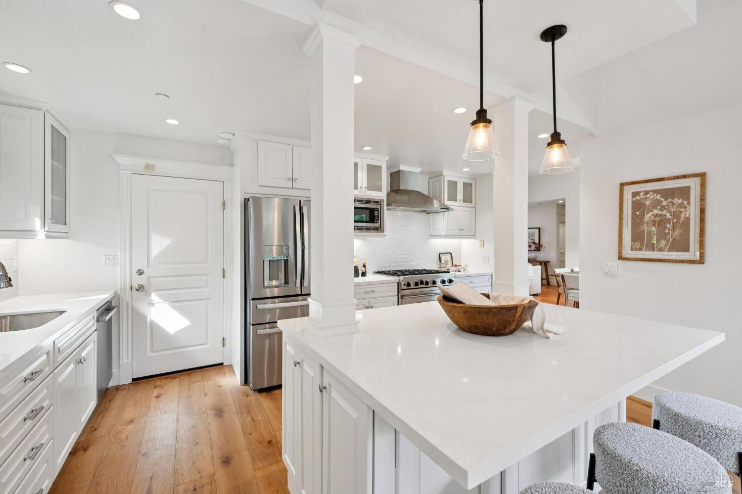 Detail Gallery Image 18 of 64 For 20 Apollo Rd, Tiburon,  CA 94920 - 4 Beds | 2 Baths