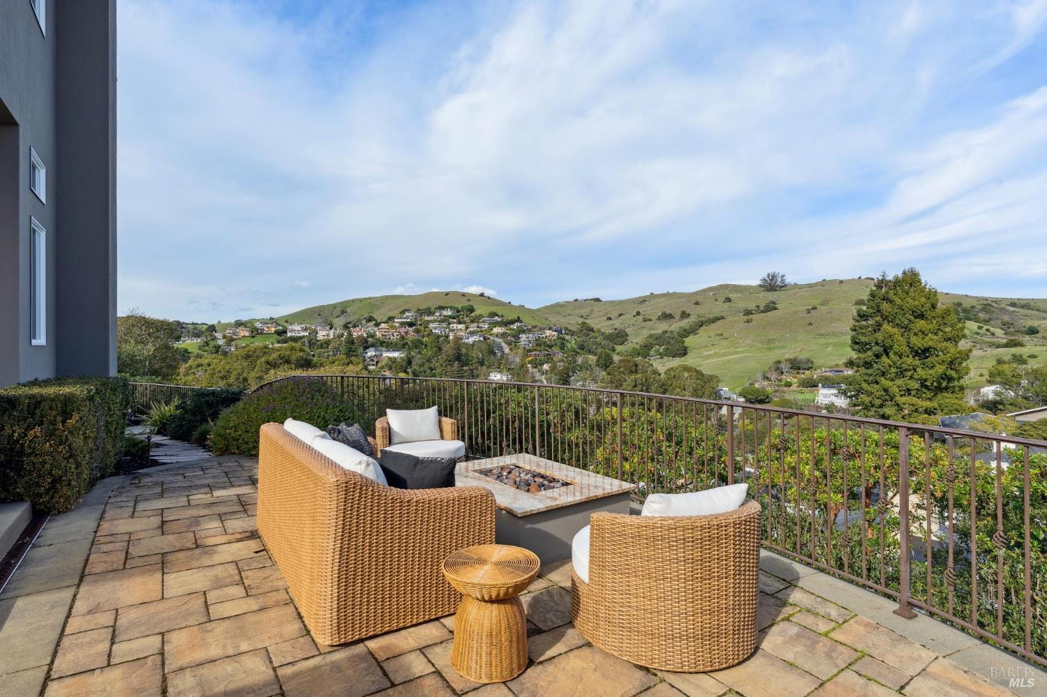 Detail Gallery Image 71 of 74 For 23 Cecilia Ct, Tiburon,  CA 94920 - 5 Beds | 4 Baths