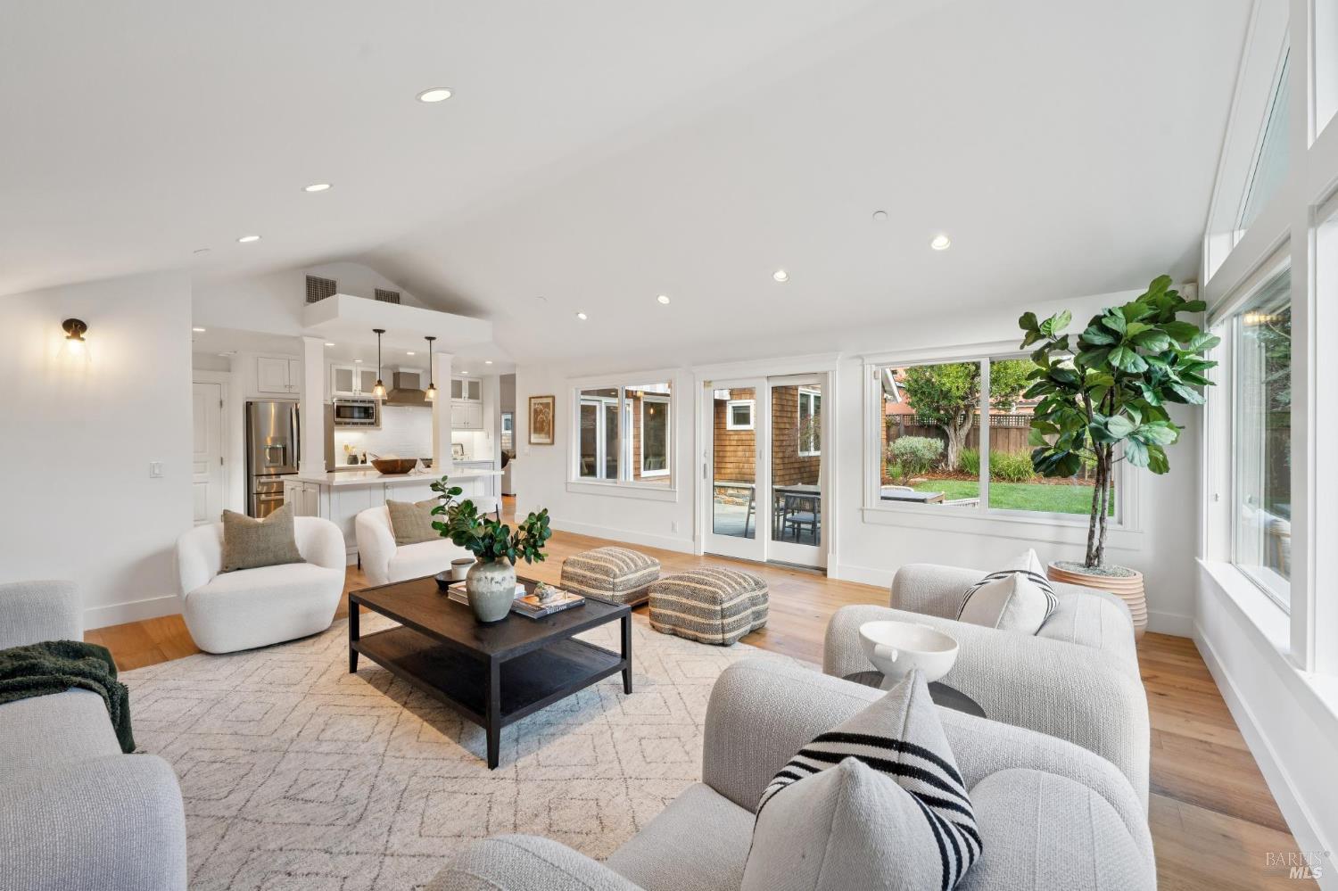 Detail Gallery Image 24 of 64 For 20 Apollo Rd, Tiburon,  CA 94920 - 4 Beds | 2 Baths