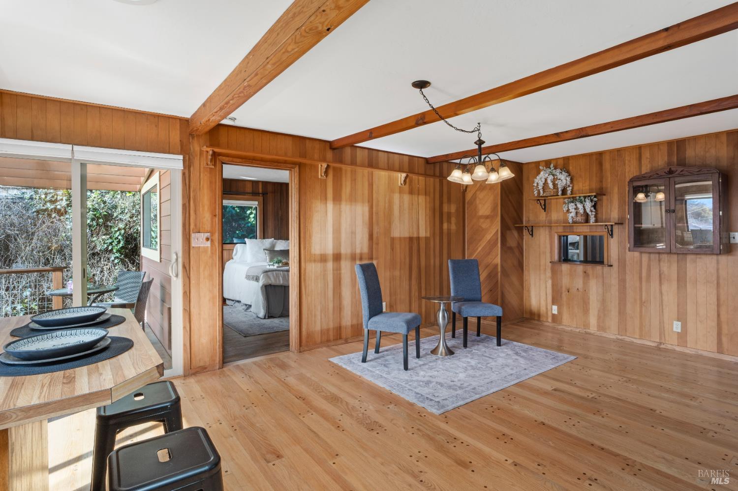 Detail Gallery Image 9 of 25 For 329 Jones St, Ukiah,  CA 95482 - 3 Beds | 2 Baths