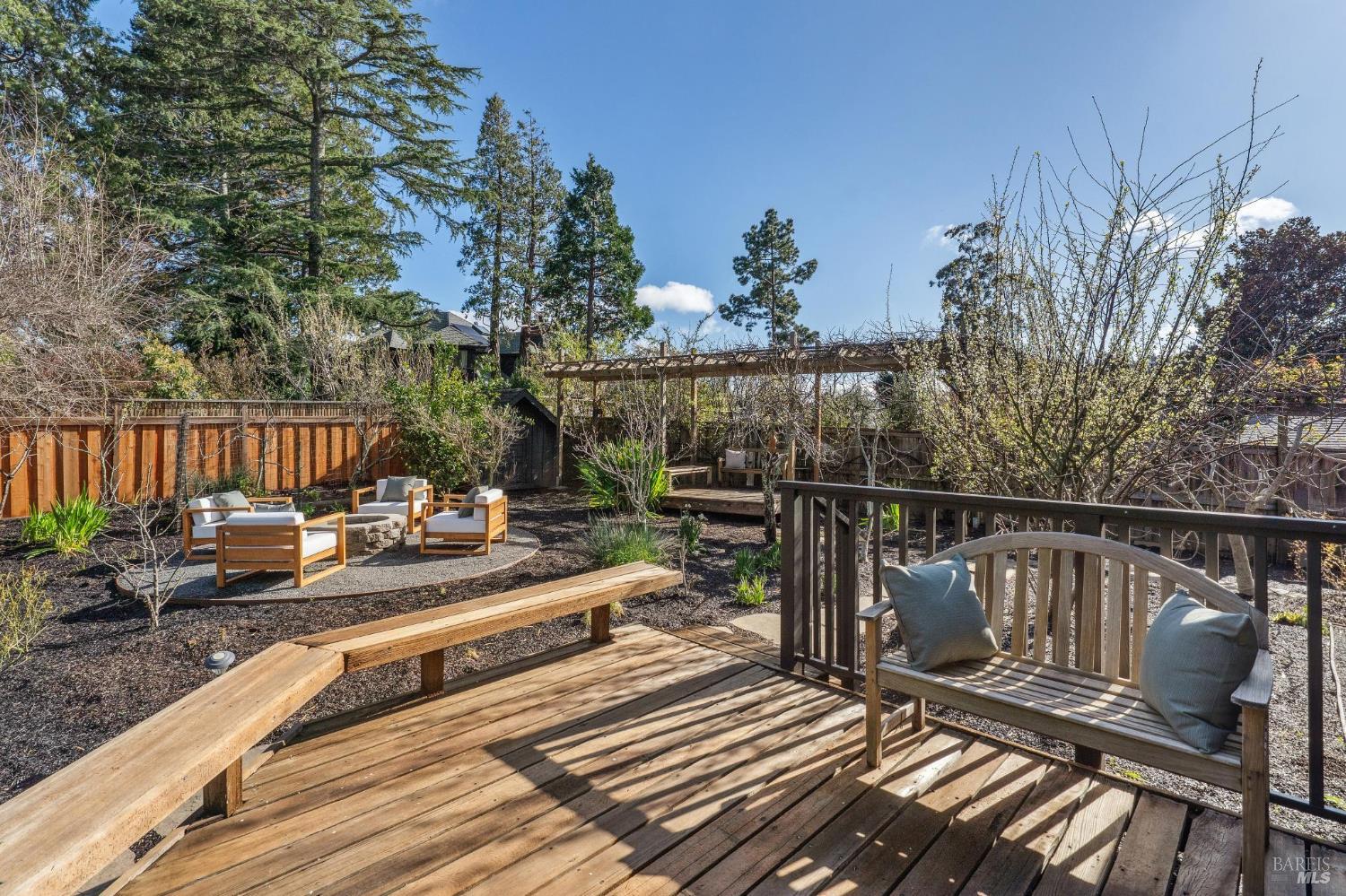 Detail Gallery Image 30 of 50 For 484 Summit Ave, Mill Valley,  CA 94941 - 5 Beds | 3/1 Baths