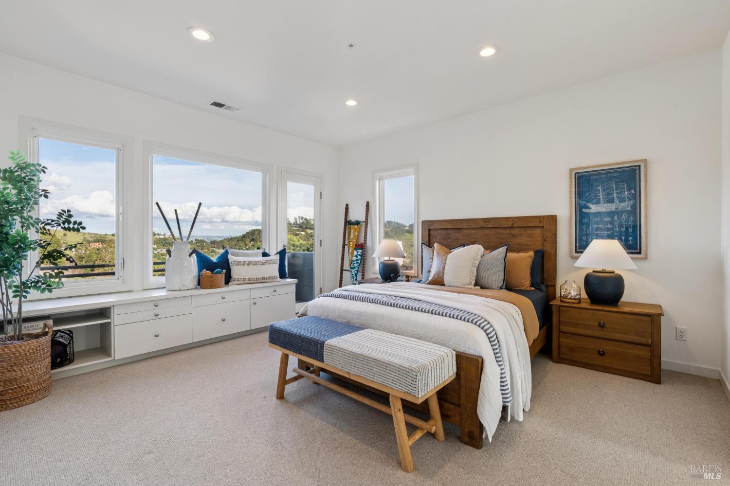 Detail Gallery Image 51 of 74 For 23 Cecilia Ct, Tiburon,  CA 94920 - 5 Beds | 4 Baths