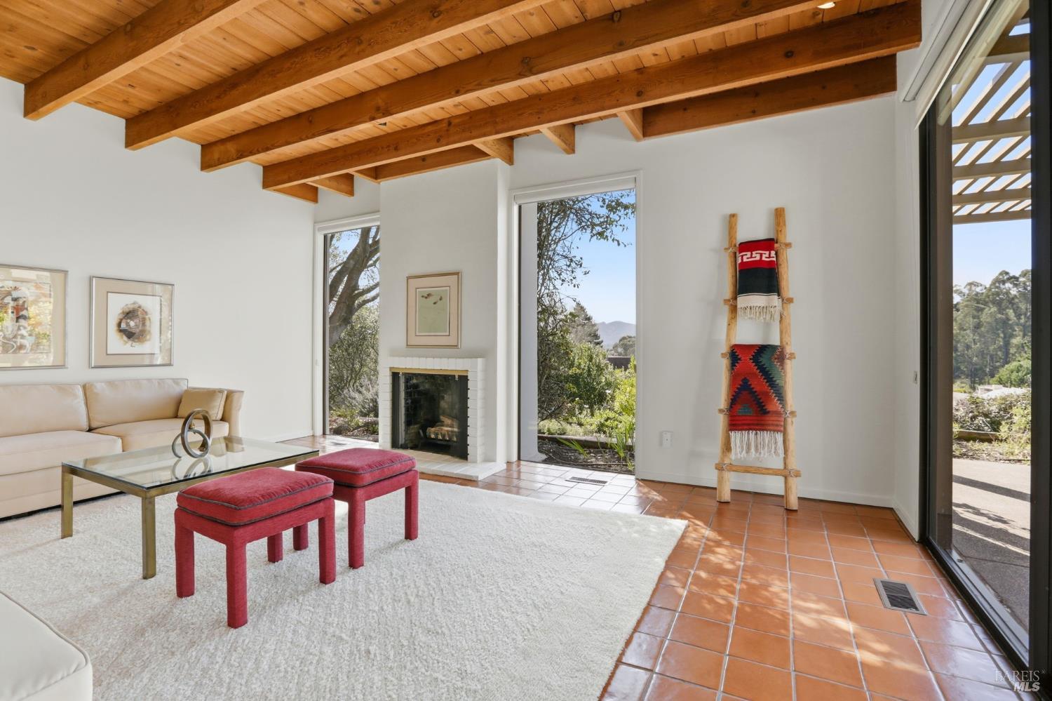 Detail Gallery Image 7 of 43 For 2 Paseo Mirasol Unkn, Tiburon,  CA 94920 - 5 Beds | 2/1 Baths