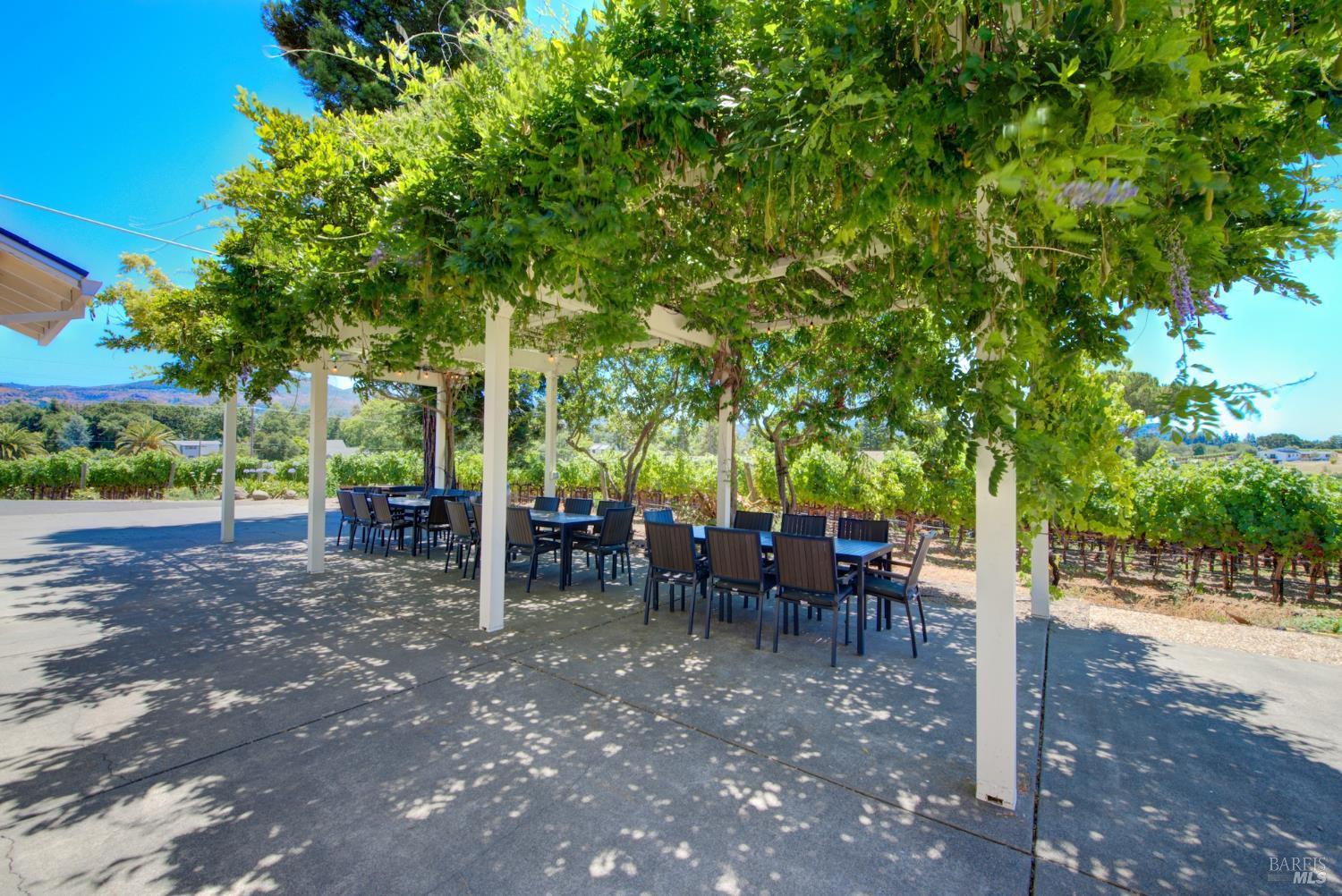 Detail Gallery Image 33 of 34 For 1597 Estee Ave, Napa,  CA 94558 - 4 Beds | 2 Baths