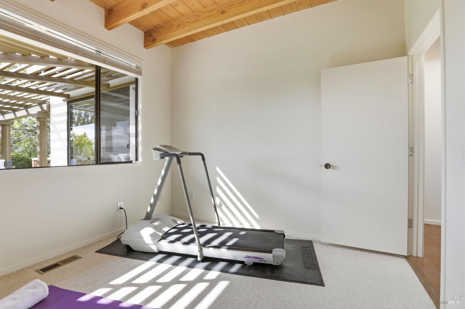 Detail Gallery Image 25 of 43 For 2 Paseo Mirasol Unkn, Tiburon,  CA 94920 - 5 Beds | 2/1 Baths