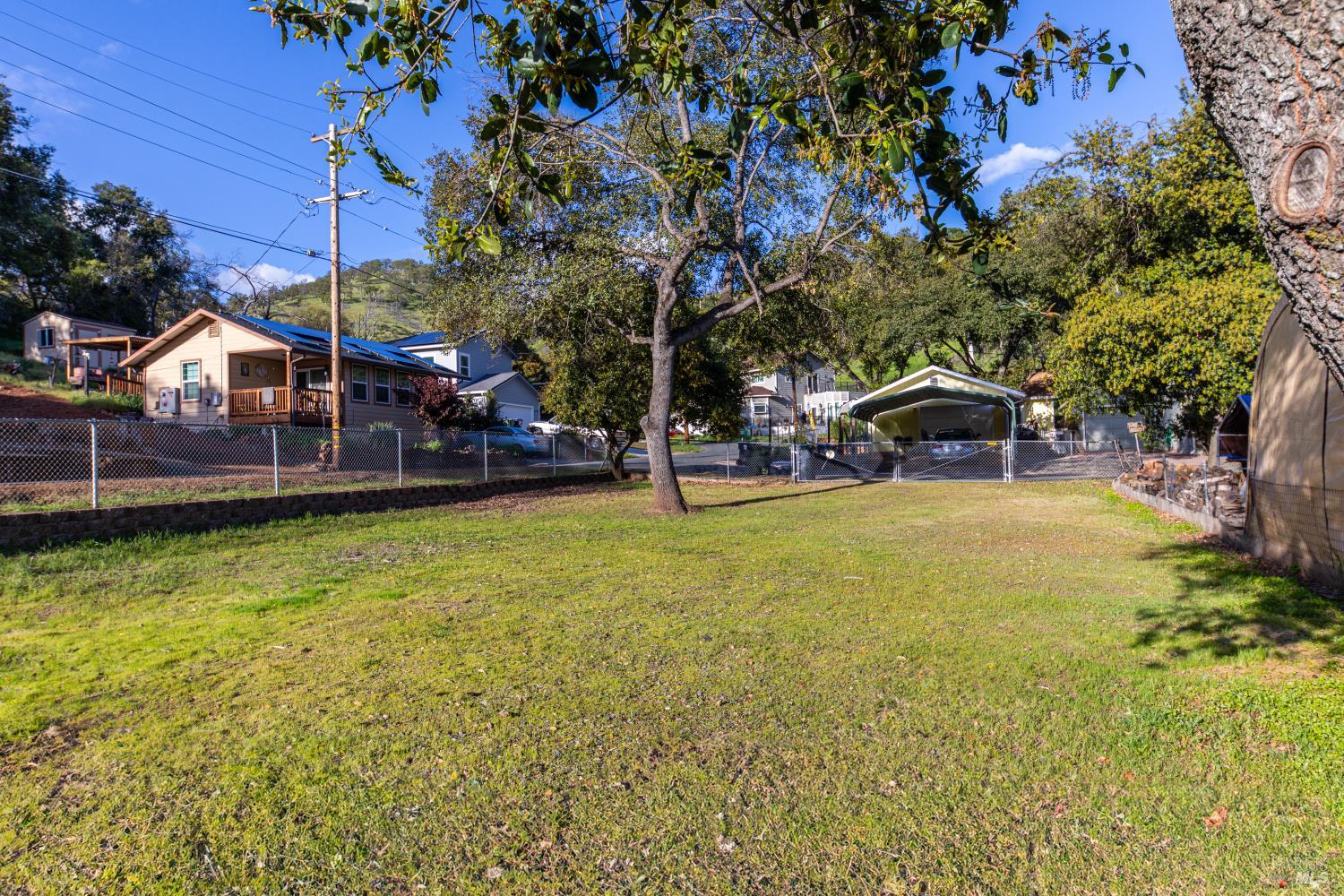 Detail Gallery Image 42 of 48 For 3950 Oakmont Dr, Clearlake,  CA 95422 - 5 Beds | 3/1 Baths