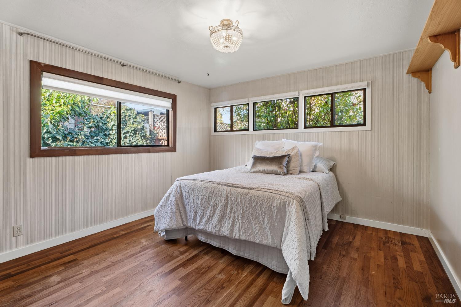 Detail Gallery Image 12 of 25 For 329 Jones St, Ukiah,  CA 95482 - 3 Beds | 2 Baths