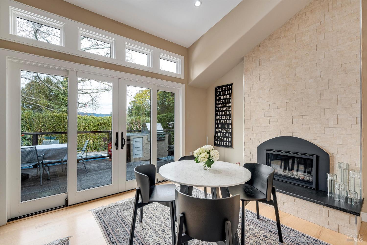 Detail Gallery Image 5 of 21 For 1675 Sylvaner Ave, Saint Helena,  CA 94574 - 2 Beds | 2/1 Baths